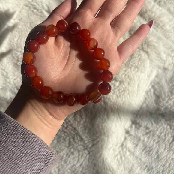 Carnelian & Sardonyx Crystal Bracelet – 10mm Beads | 7.5” | Empowering Energy | - Picture 3 of 6